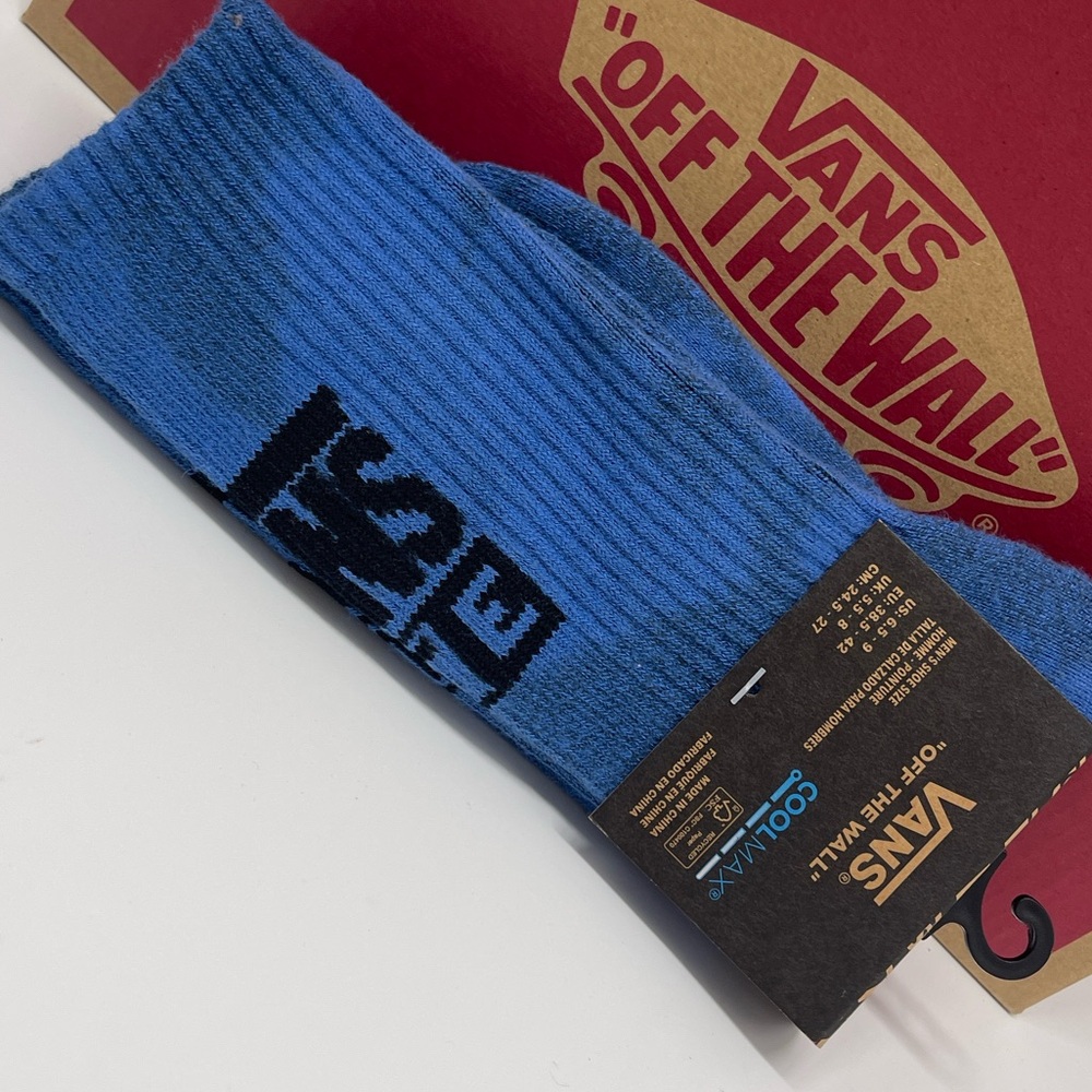 VANS "Off The Wall" Crew socks
New with the tag authentic Vans socks (1 pair) - Picture 8 of 16